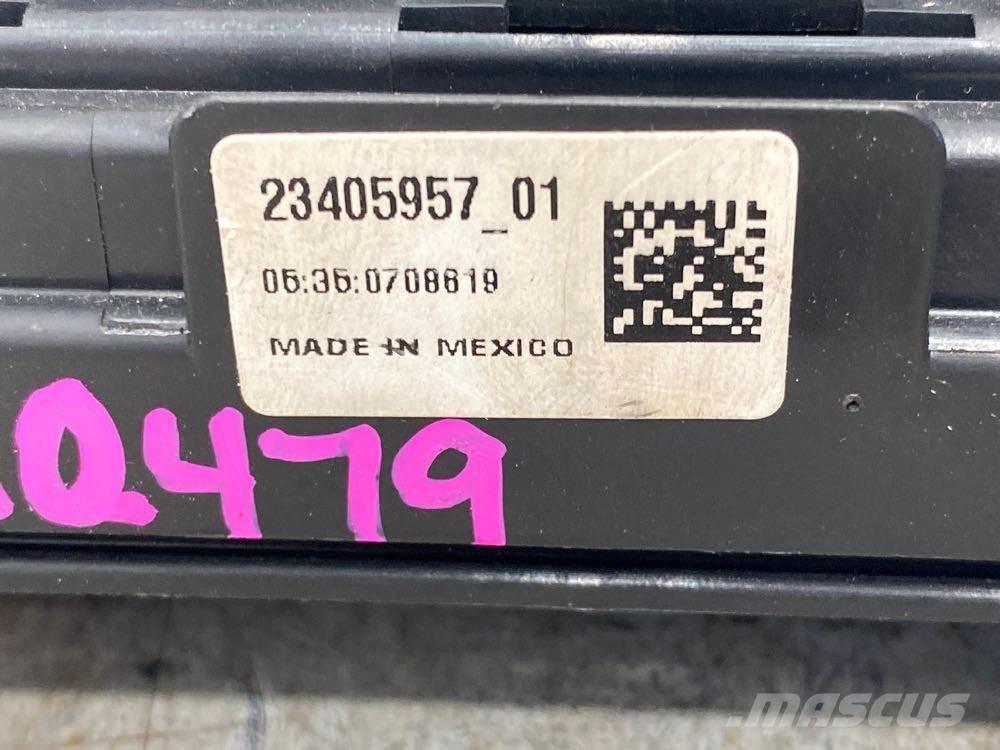 Volvo VNR Electronics