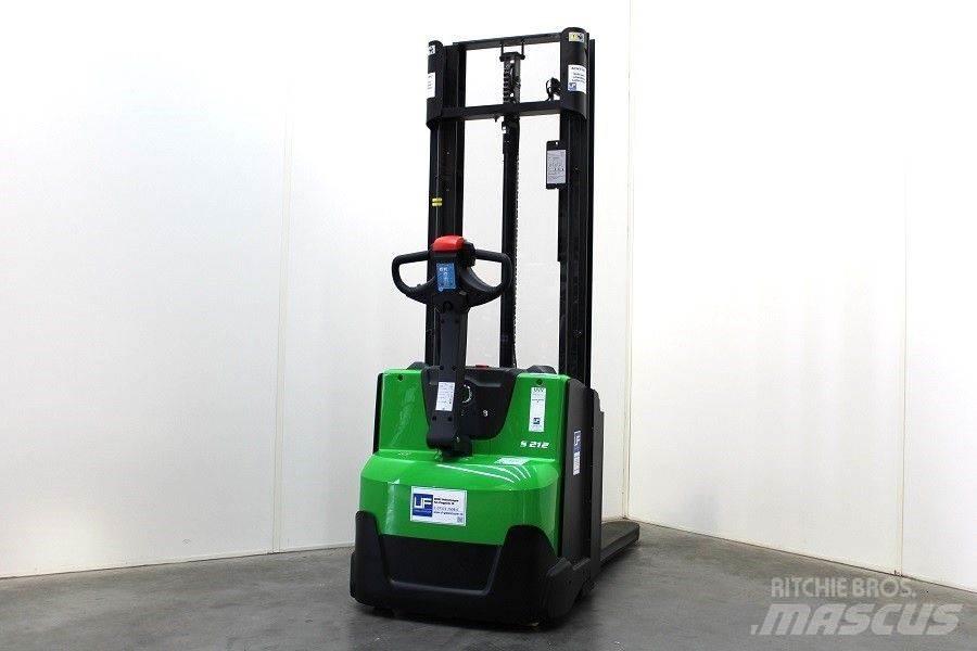 Cesab S 212 L / 330 Yaya kumandali istif makinasi