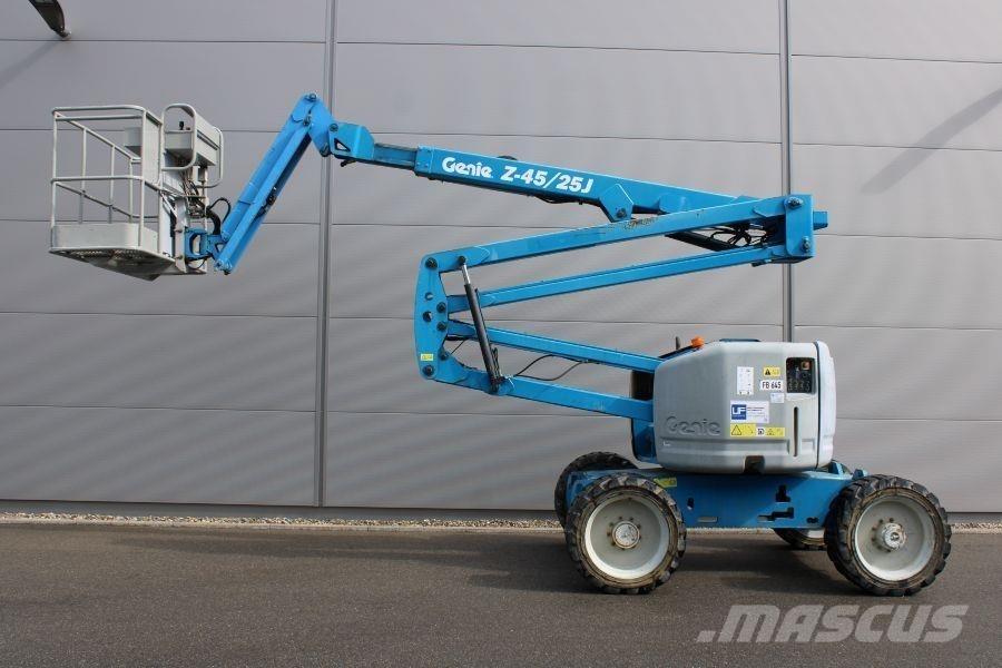 Genie Z 45 / 25 Körüklü personel platformları