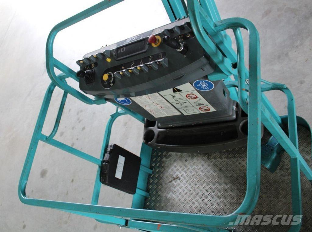 JLG E 300 AJP Körüklü personel platformları