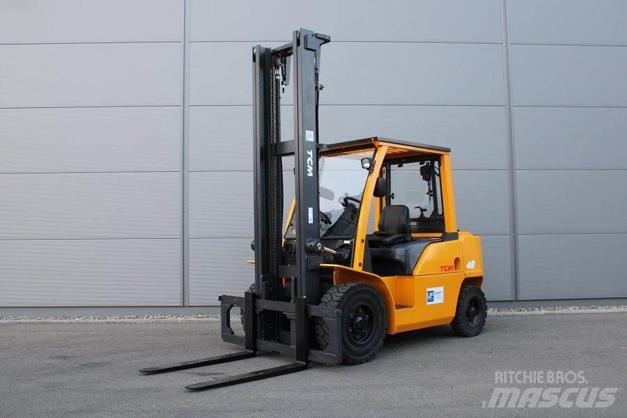 TCM D-1-F-A-40-Q Dizel forkliftler