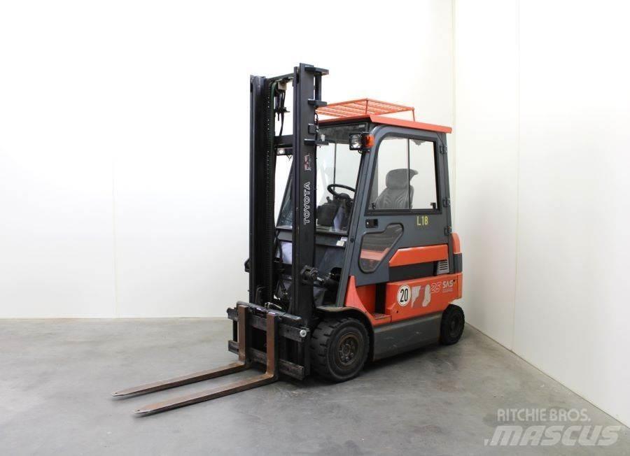 Toyota 7FBM25 Elektrikli forkliftler