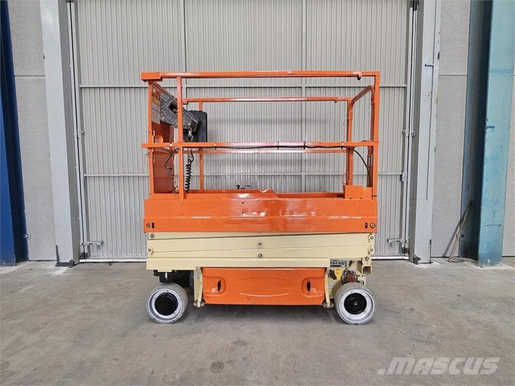 JLG 1930 ES Makasli platformlar