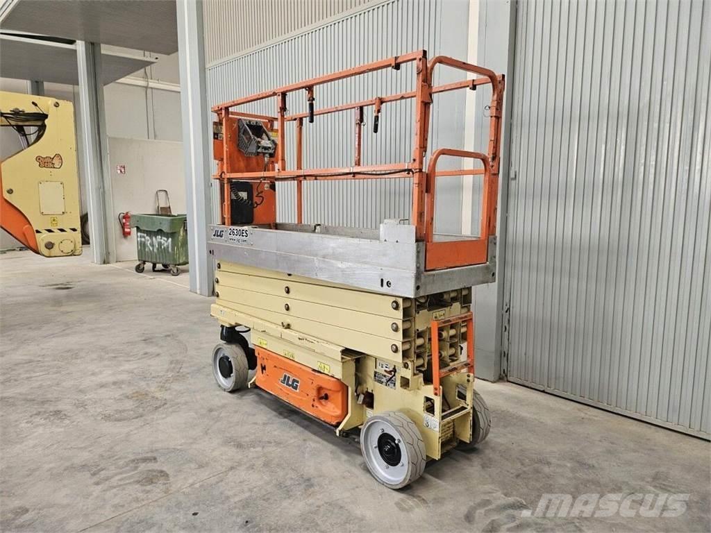 JLG 2630 ES Makasli platformlar