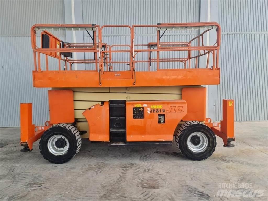 JLG 4394RT Makasli platformlar