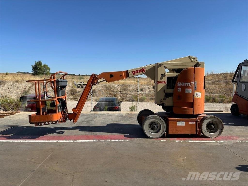 JLG E300AJP Körüklü personel platformları