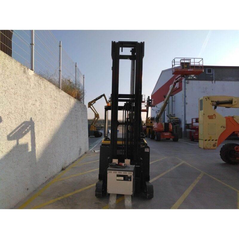 Yale MR14 Reach truck - depo içi istif araçları