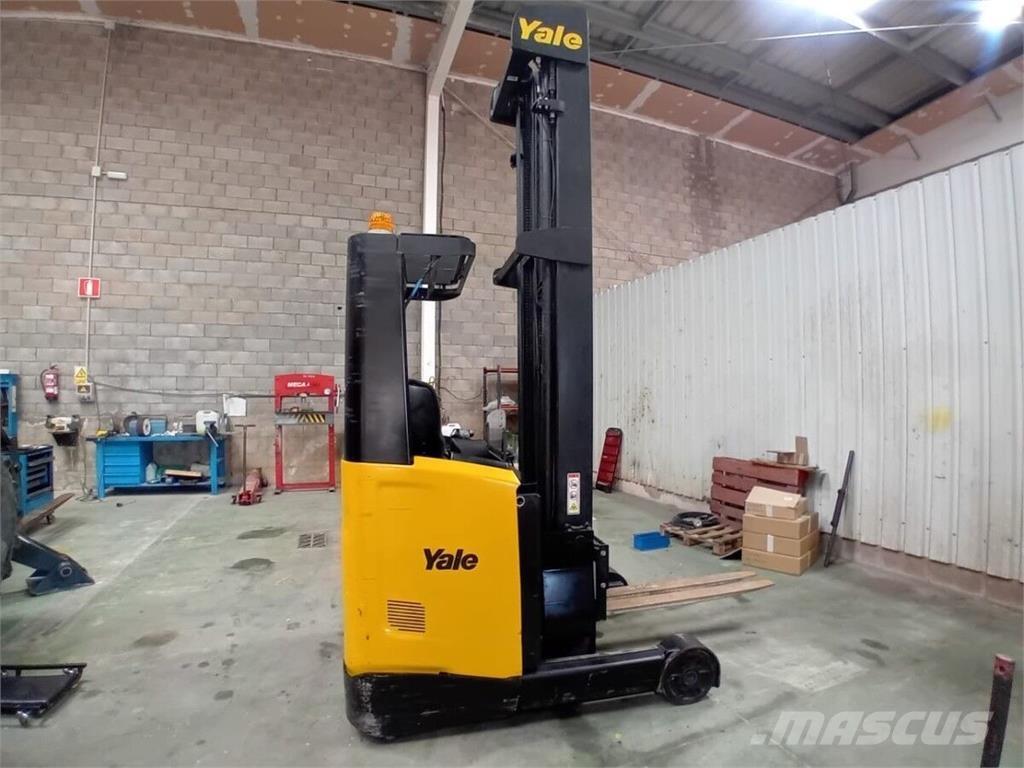 Yale MR14 Reach truck - depo içi istif araçları