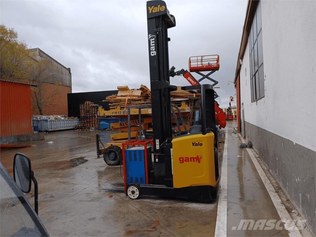 Yale MR14 Reach truck - depo içi istif araçları