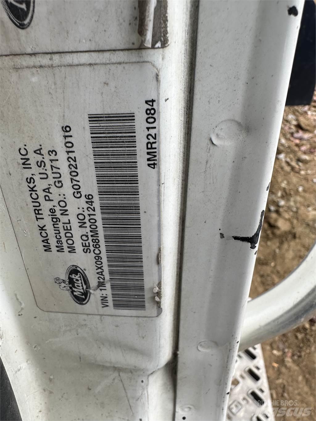 Mack GU713 Damperli kamyonlar