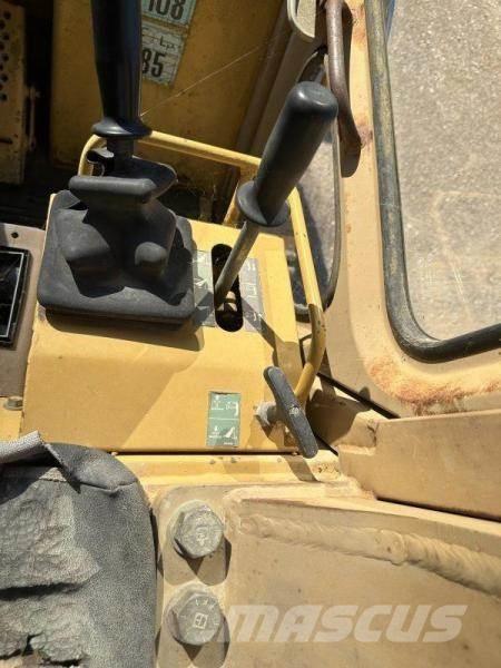 CAT 963 Paletli yükleyiciler