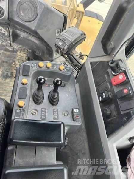 CAT 966M XE Tekerlekli yükleyiciler