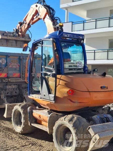 Mecalac 9MWR Lastik tekerli ekskavatörler