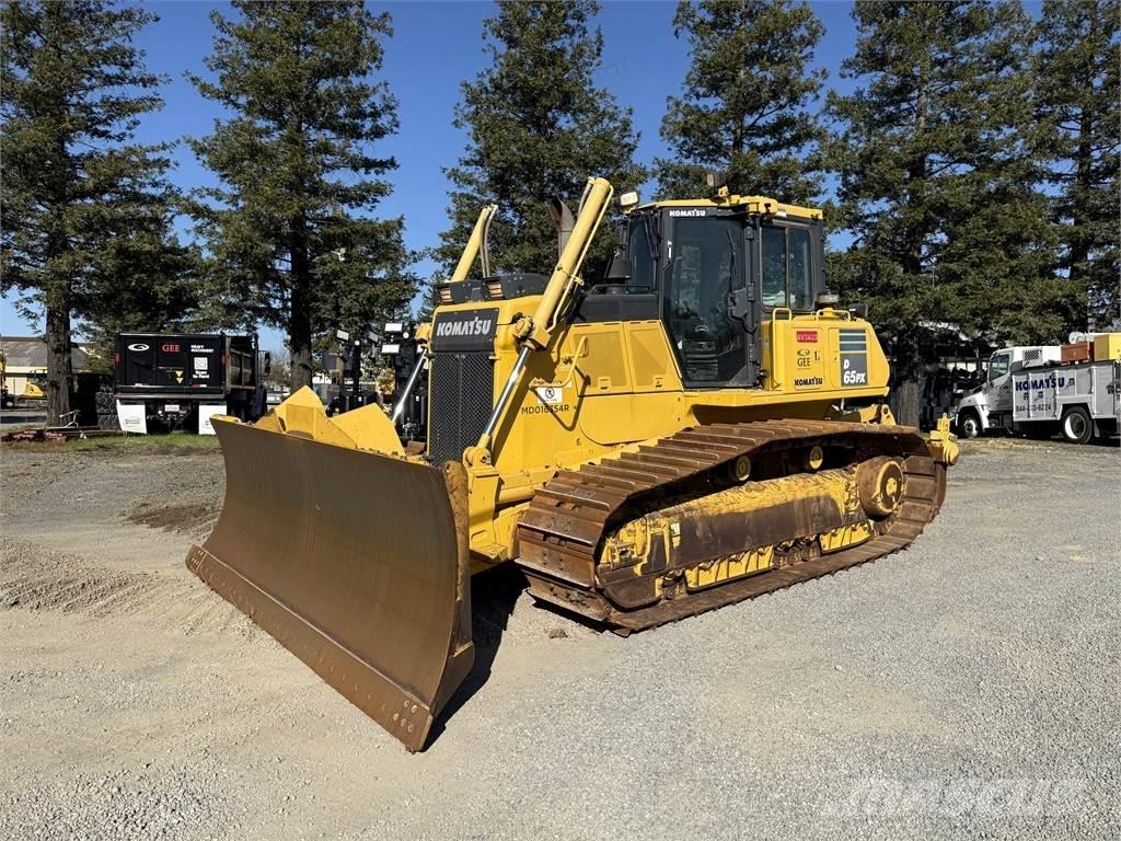 Komatsu D65PX-18 Paletli dozerler