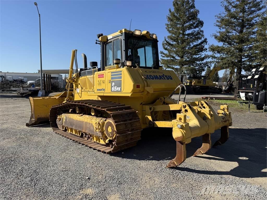 Komatsu D65PX-18 Paletli dozerler
