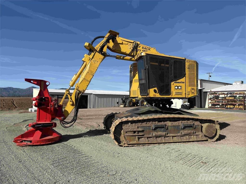 Komatsu XT445L-5 Ağaç kesici istifleyiciler