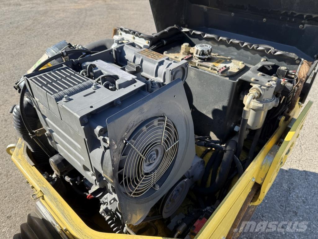 Bomag BW 100 AD-3 Çift tamburlu silindirler