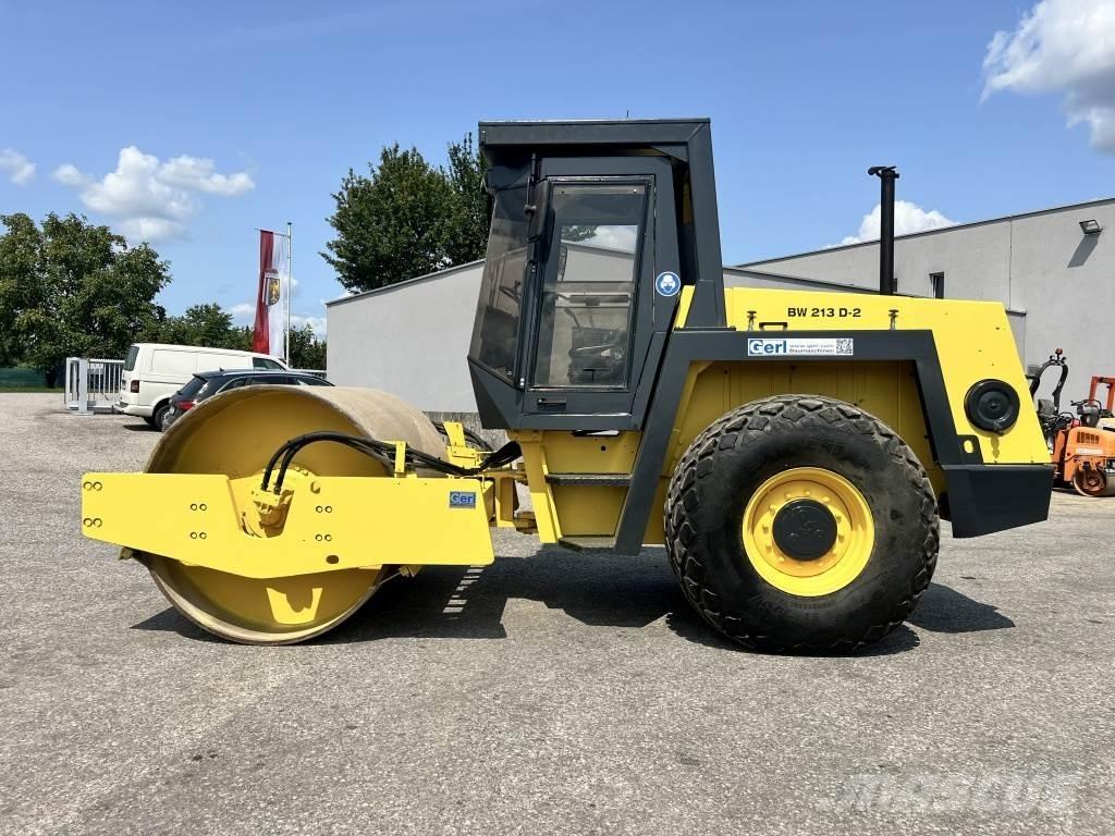 Bomag BW 213 D-2 Tek tamburlu silindirler
