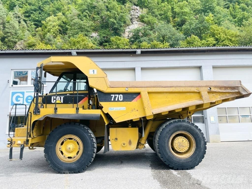 CAT 770 Belden kirma kaya kamyonu