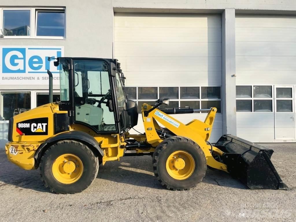 CAT 908M Tekerlekli yükleyiciler