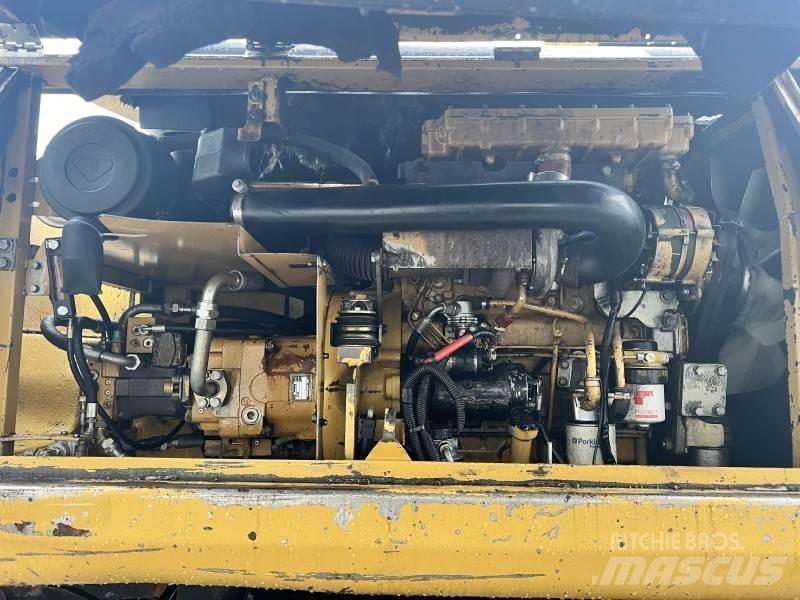 CAT M 315 Lastik tekerli ekskavatörler
