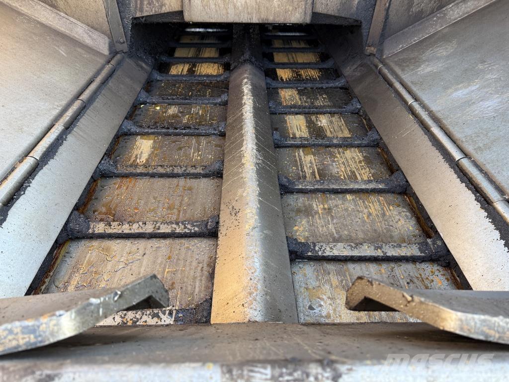 Dynapac SD 2500 CS Asfalt sericiler