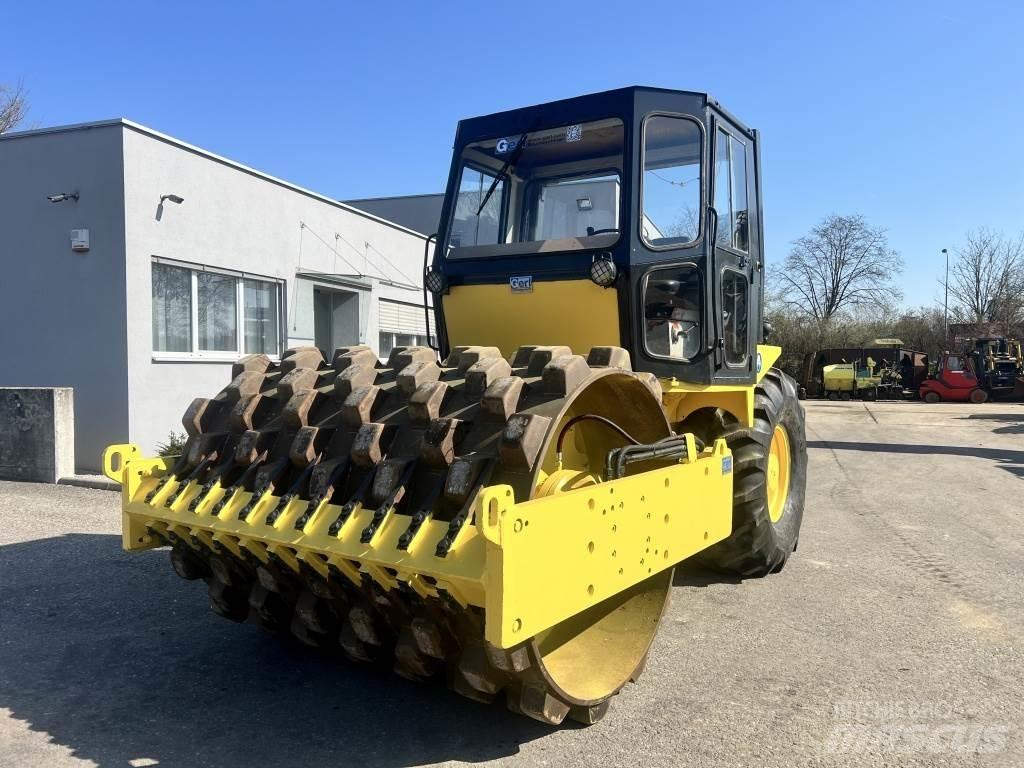 JCB Vibromax W 1402 PD Tek tamburlu silindirler