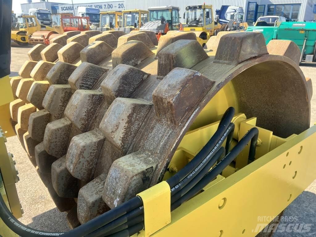 JCB Vibromax W 1402 PD Tek tamburlu silindirler