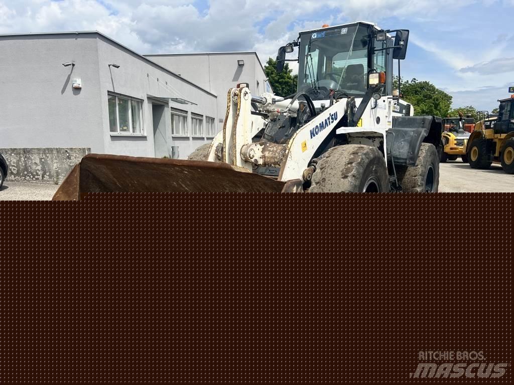 Komatsu WA 320-6 Tekerlekli yükleyiciler