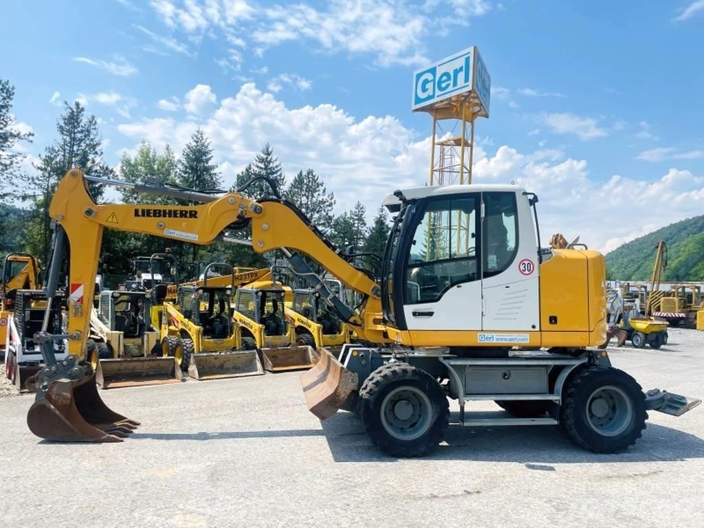 Liebherr A910 Compact Lastik tekerli ekskavatörler