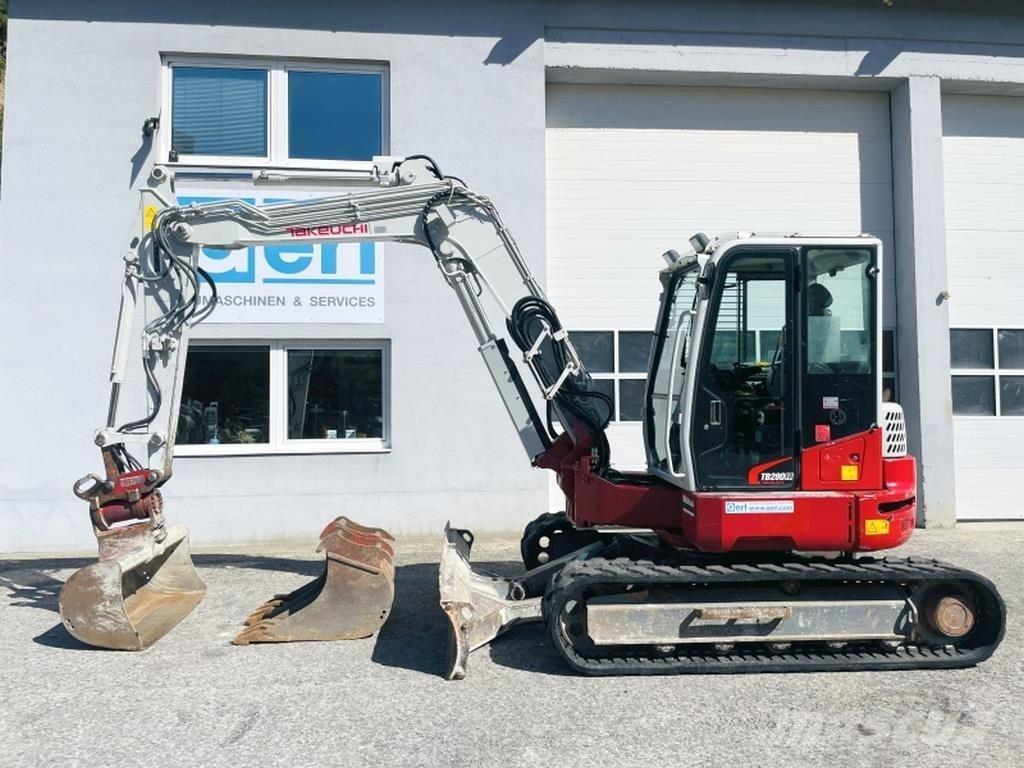Takeuchi TB280FR Mini ekskavatörler, 7 tona dek