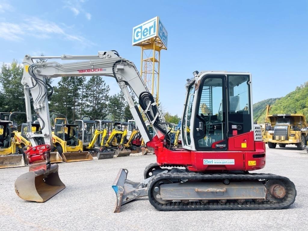 Takeuchi TB280FR Mini ekskavatörler, 7 tona dek