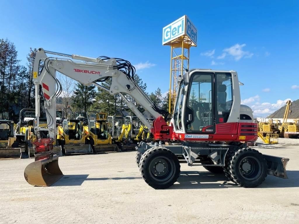 Takeuchi TB295W Lastik tekerli ekskavatörler