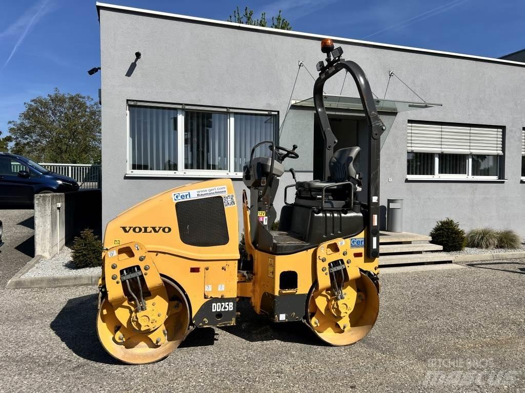Volvo DD25B Çift tamburlu silindirler