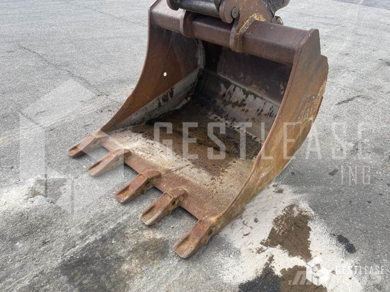 Doosan DX235LC Paletli ekskavatörler