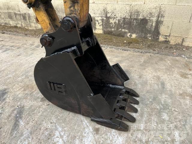 CAT 304E2 CR Mini ekskavatörler, 7 tona dek