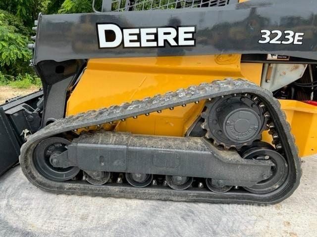 John Deere 323E Skid steer loderler