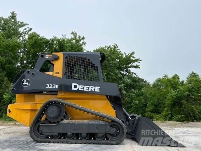 John Deere 323E Skid steer loderler