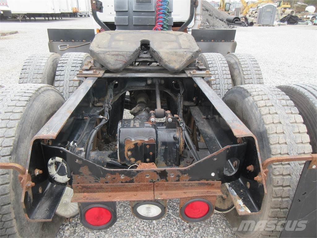 Mack CHN613 Çekiciler