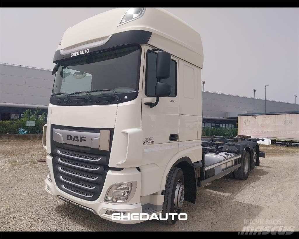 DAF DAF Kapali kasa kamyonlar