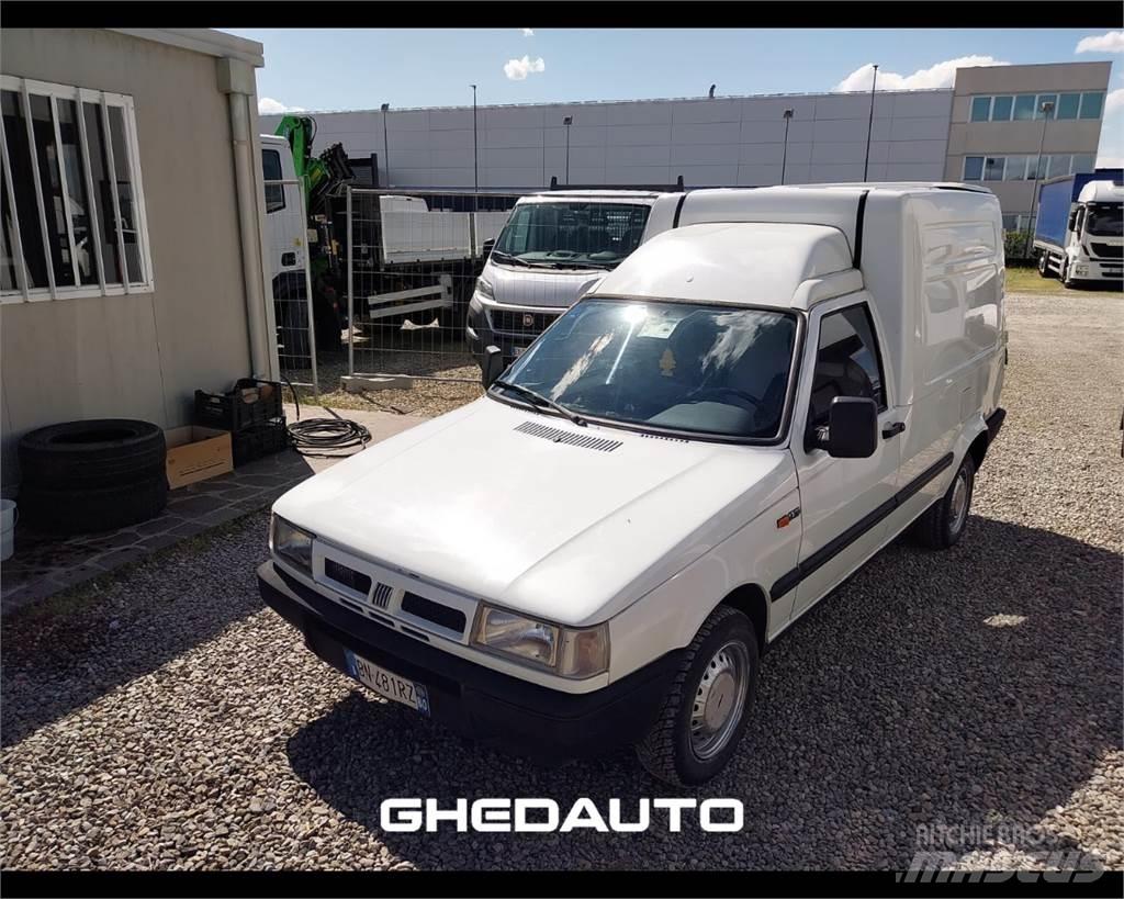 Fiat FIORINO Kapali kasa kamyonetler