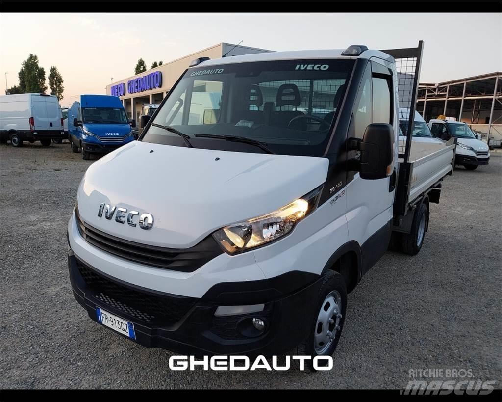 Iveco 35C14 Kapali kasa kamyonetler