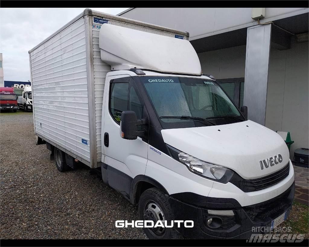 Iveco 35C18 Kapali kasa kamyonetler