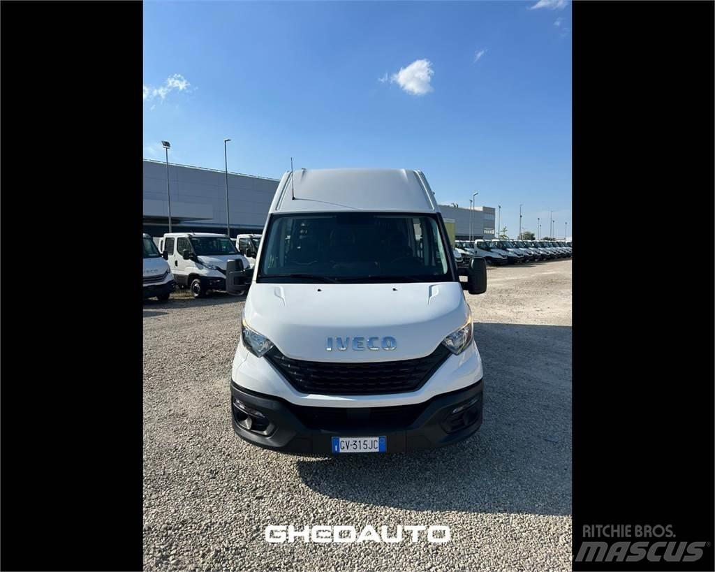 Iveco 35S16 Kapali kasa kamyonetler