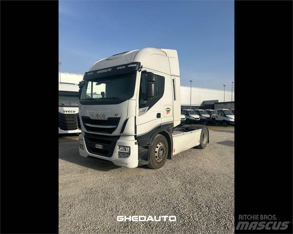 Iveco AS440S48 Kapali kasa kamyonlar
