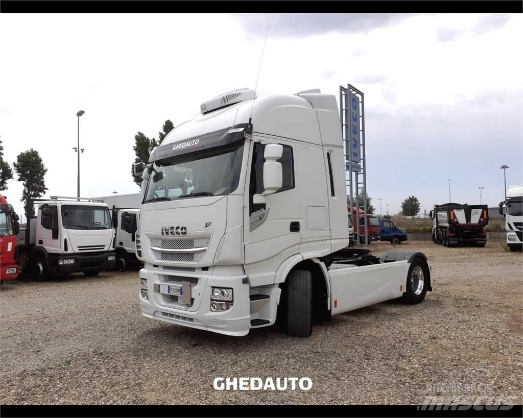 Iveco AS440ST/P Kapali kasa kamyonlar