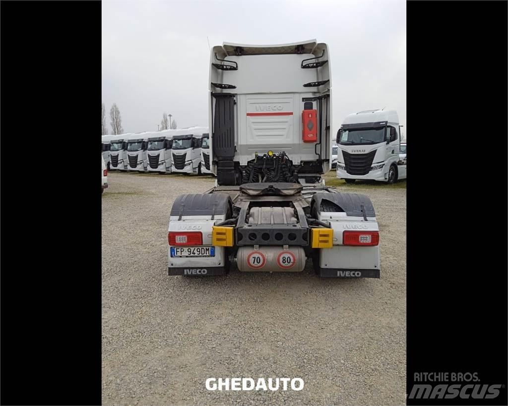 Iveco AS440ST/P Kapali kasa kamyonlar