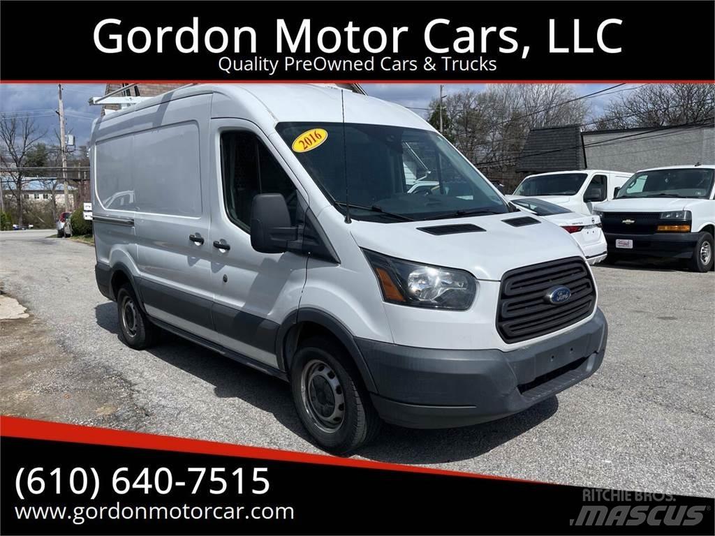 Ford Transit Panel vanlar
