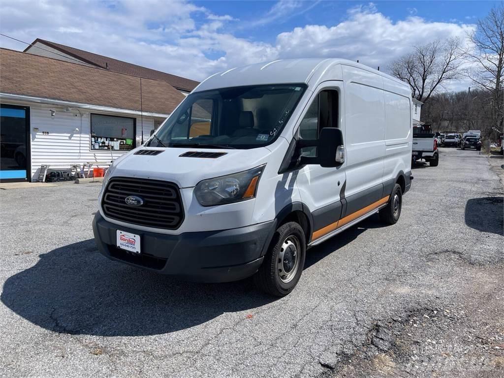 Ford Transit Panel vanlar