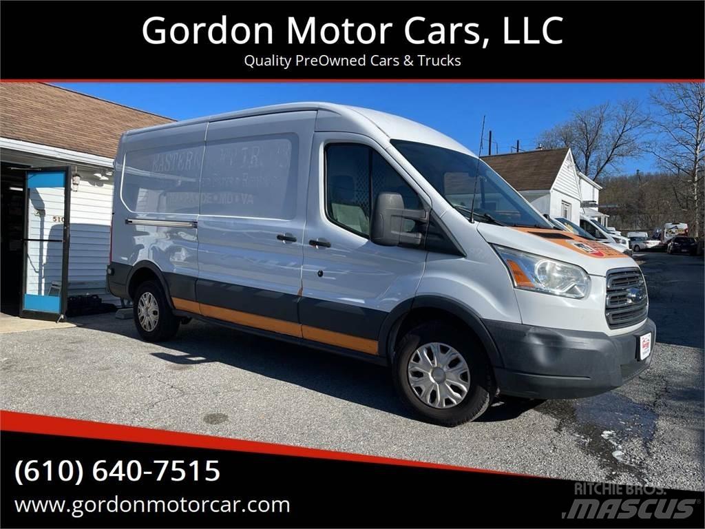 Ford Transit Panel vanlar